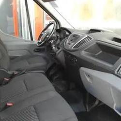 Ford Transit TREND BUSINESS T330 L2H2 2.0 TDCI 130 Plouhinec