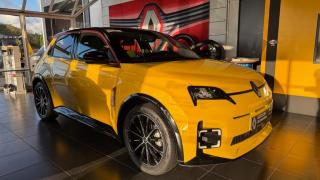 Renault R5 E-Tech  - photo 0