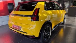 Renault R5 E-Tech  - photo 1