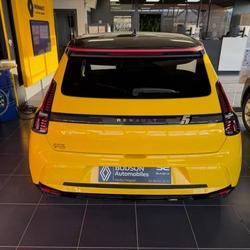 Renault R5 E-Tech Iconic cinq 5 E- 150 ch autonomie confort Minihy-Tr&eacute;guier