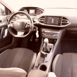 Peugeot 308 III Phase 1 S&eacute;rie Sp&eacute;ciale Style 1.6 BlueHDi 120ch S&amp;S BVM6 &Eacute;roudeville