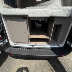 Fourgon LMC LMC Innovan 592 lits jumeaux Pommeret