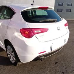Alfa Romeo Giulietta Super S&eacute;rie 2 1.6 JTDm 120 ch S&amp;S Montebourg