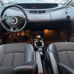 Renault Grand Espace 4 Zen 2.0 dCi 150 FAP Les Ponts-de-C&eacute;