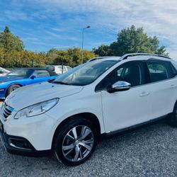 Peugeot 2008 Allure 1.6 BlueHDi 100ch S&amp;S BVM5 Loh&eacute;ac