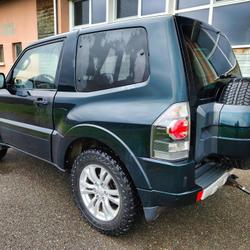 Mitsubishi Pajero Intense 3.2 DI-D Poncin