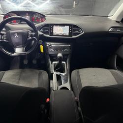 Peugeot 308 III Phase 1 Active 1.6 BlueHDi 100ch S&amp;S BVM5 Ch&acirc;teaugiron