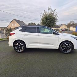 Opel Grandland ULTIMATE 1.5 DIESEL 130 CH BVA8 Val-du-Layon