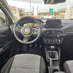 Fiat Tipo 1 Plus 1.6 Multijet 130 ch S&amp;S Bonchamp-l&egrave;s-Laval