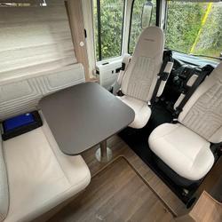 Integral Burstner Burstner Burstner Lyseo I 690 Pommeret