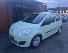Renault Twingo -  II 1.2 LEV 16v 75 eco2 - 4 990 €