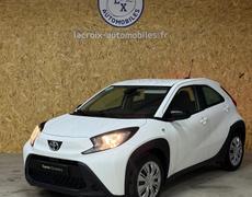 Toyota Aygo X - Dynamic  X 1.0 VVT-i 72 - 14 490 €
