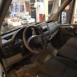 Mercedes Sprinter FGN 311 CDI 37N 3.2t Cou&euml;ron