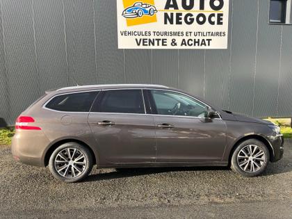 Peugeot 308 SW - Allure  308 SW 1.6 e-HDi 115ch FAP BVM6 - 7 600 €