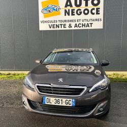 Peugeot 308 SW Phase 2 Allure 1.6 e-HDi 115ch FAP BVM6 Saint-Briac-sur-Mer