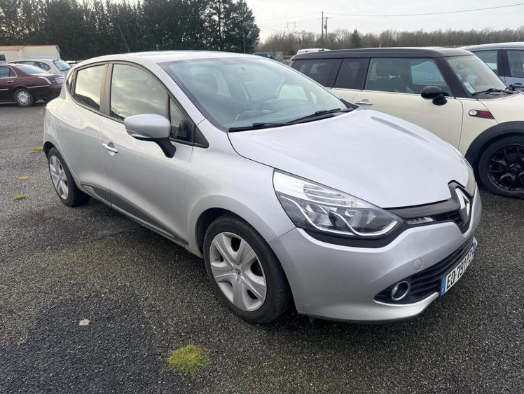 Renault Clio  - Trend - 8 900 €