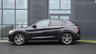 Alfa Romeo Stelvio  - photo 1