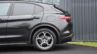 Alfa Romeo Stelvio  - photo 2