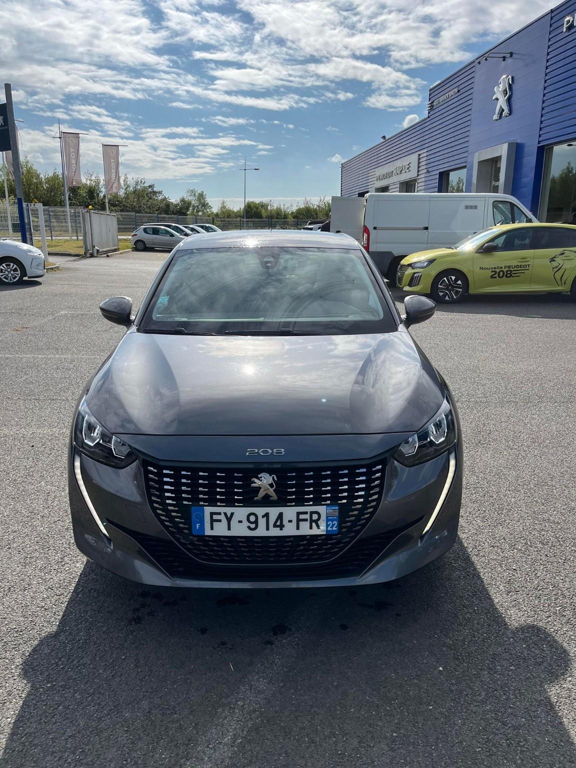 Peugeot 208 - Style  208 PureTech 100 S&amp;S BVM6 - 12 900 €