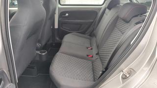 Volkswagen UP  - photo 4