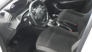 Peugeot 208  - photo 4