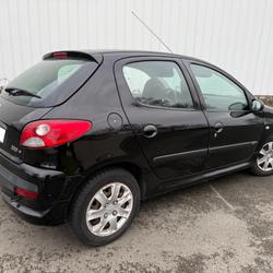 Peugeot 206+ Trendy 1.4e 75ch Les Ponts-de-C&eacute;