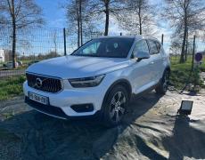 Volvo XC40 - Momentum  D3 AWD AdBlue 150 ch Geartronic 8 - 19 590 €