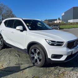 Volvo XC40 Momentum D3 AWD AdBlue 150 ch Geartronic 8 Saint-Erblon
