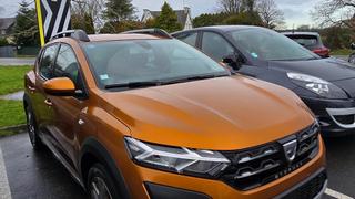 Dacia Sandero  - photo 1