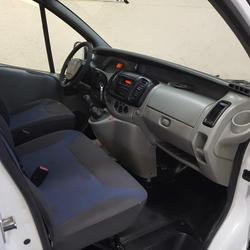 Renault Trafic CONFORT FGN 2.0 DCI 115 L1H1 1200 KG Cou&euml;ron