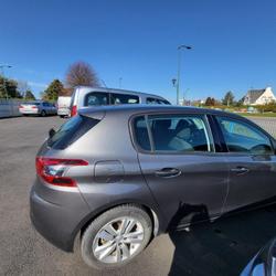 Peugeot 308 III Phase 1 Allure BlueHDi 130ch S&amp;S EAT8 Ch&acirc;telaudren-Plouagat