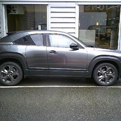 Mazda MX-30 First Edition Modern Confidence MX-30 e-Skyactiv 145 ch Angers