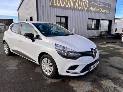 Renault Clio - Life  1.2 16V 75 - 8 990 €