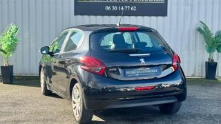 Peugeot 208  - photo 3