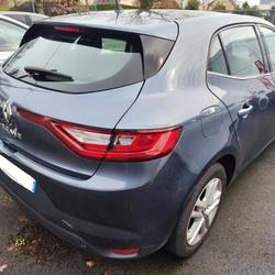 Renault Megane 4 Business M&eacute;gane IV Blue dCi 115 - 20 Saint-Nicolas-de-Redon