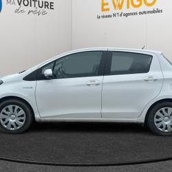 Toyota Yaris Dynamic 100h Javen&eacute;