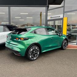 Renault Clio 6 Techno E-tech Full Hybrid 160CH Segr&eacute;-en-Anjou Bleu