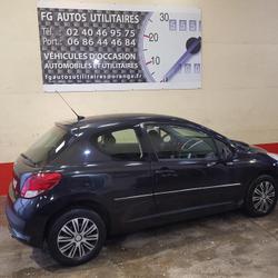 Peugeot 207 Premium 1.6 HDi 90ch BLUE LION Cou&euml;ron
