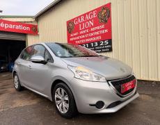 Peugeot 208 - Active  208 1.6 BlueHDi 100ch BVM5 - 7 490 €