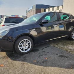 Alfa Romeo Giulietta Giulietta S&eacute;rie 2 1.6 JTDm 120 ch S&amp;S Alen&ccedil;on