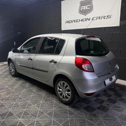 Renault Clio 3 Authentique Euro 5 III dCi 75 eco2 Ch&acirc;teaugiron