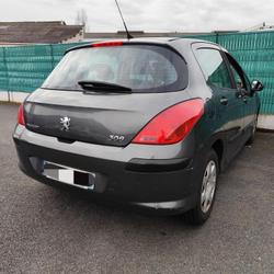 Peugeot 308 III Phase 1 Confort 1.6 HDi 90ch BLUE LION Angers