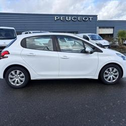 Peugeot 208 Active Business 208 BlueHDi 100ch S&amp;S BVM6 Briec