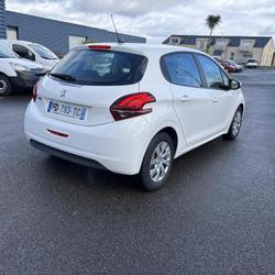 Peugeot 208 Active Business 208 BlueHDi 100ch S&amp;S BVM6 Briec