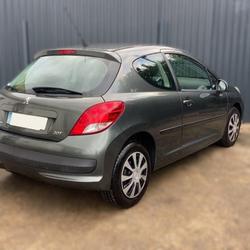 Peugeot 207 Active 1.4 HDi 70ch BLUE LION La Montagne
