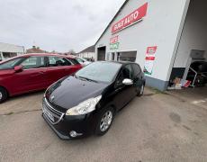 Peugeot 208 Saint-Vincent-sur-Graon
