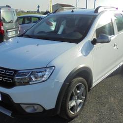 Dacia Sandero Stepway Blue dCi 95 Saint-L&eacute;ger-de-Montbrillais