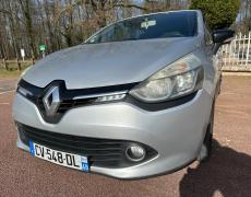 Renault Clio 4 Les Trois-Moutiers