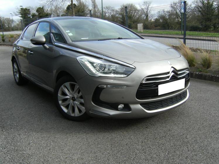 DS DS5  - 8 900 €