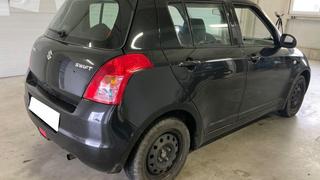 Suzuki Swift  - photo 2